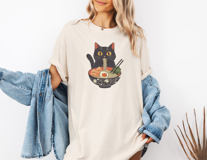 Cat Eating Ramen | Noodle Nirvana: A Feline Feast Unisex Heavyweight Comfort Tee