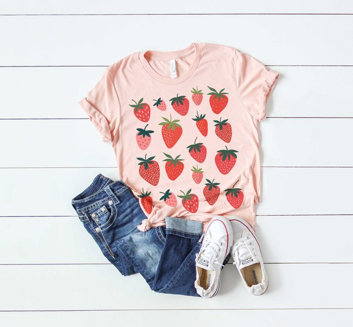 Deliciously Ripe & Red Strawberries Strawberry Berry Design Soft Unisex Graphic Tee T-shirt