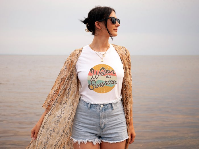 Walking On Sunshine Vintage Retro Boho Outdoorsy Beach Lovers Soft Unisex Graphic Tee T-shirt