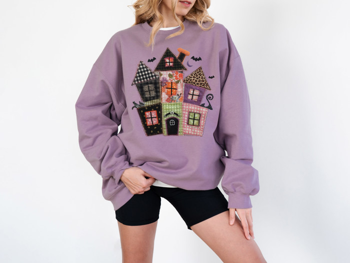 Faux Quilted Spooky Haunted Halloween House - Comfy Dropshoulder Sweatshirt