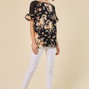  Floral Lace Ruffle Sleeve Top