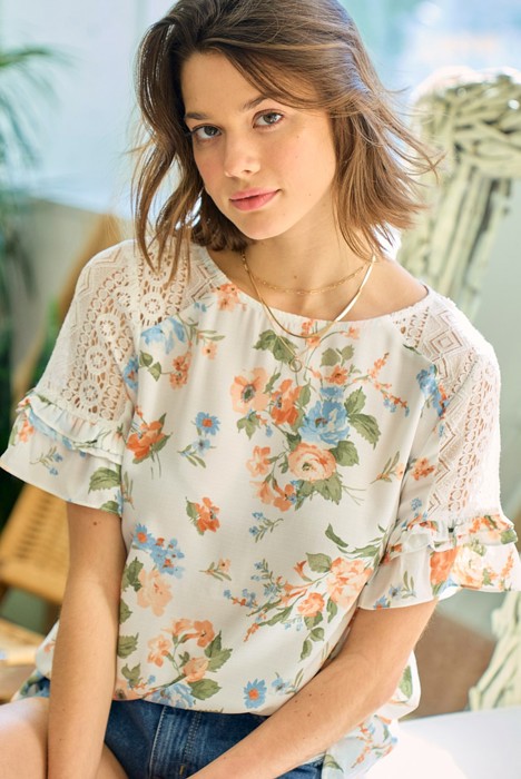 Floral Lace Ruffle Sleeve Top