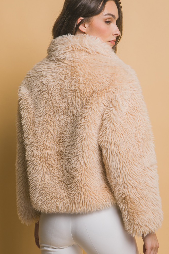 Luxe Faux Fur Coat With Pockets