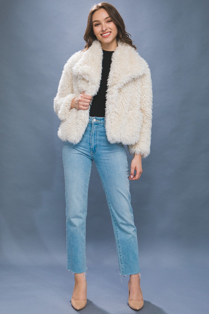 Luxe Faux Fur Coat With Pockets