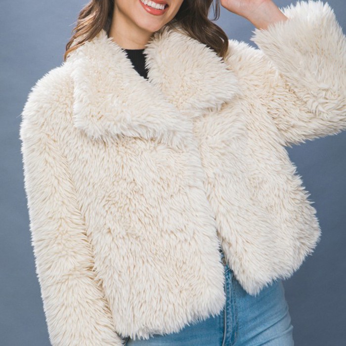 Luxe Faux Fur Coat With Pockets