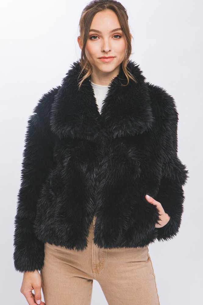 Luxe Faux Fur Coat With Pockets