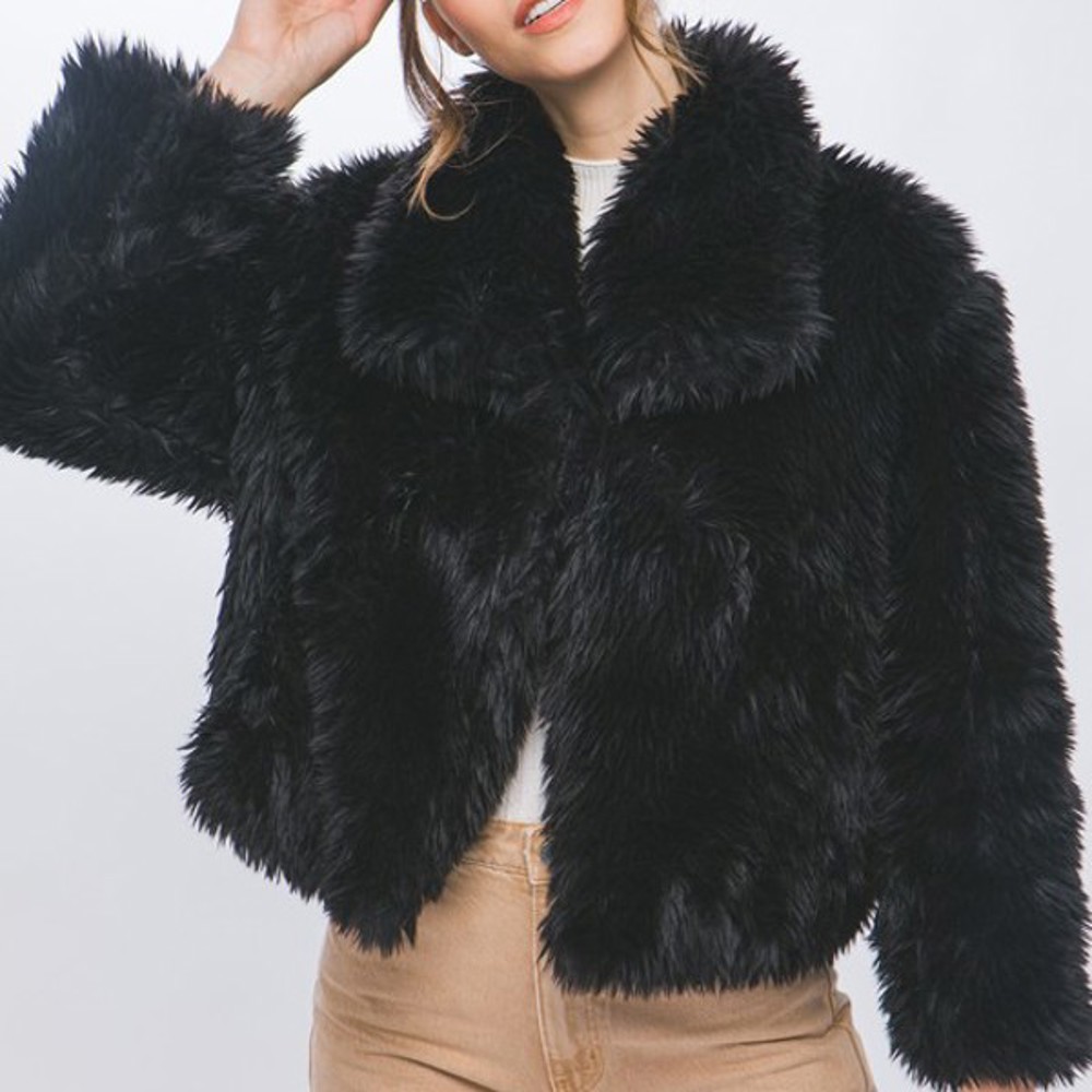 Luxe Faux Fur Coat With Pockets