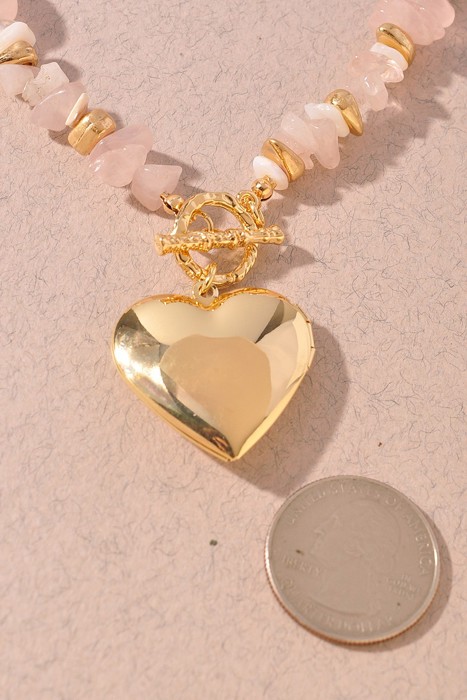 Heart Locket It Pendant Beaded Necklace & Earrings Set