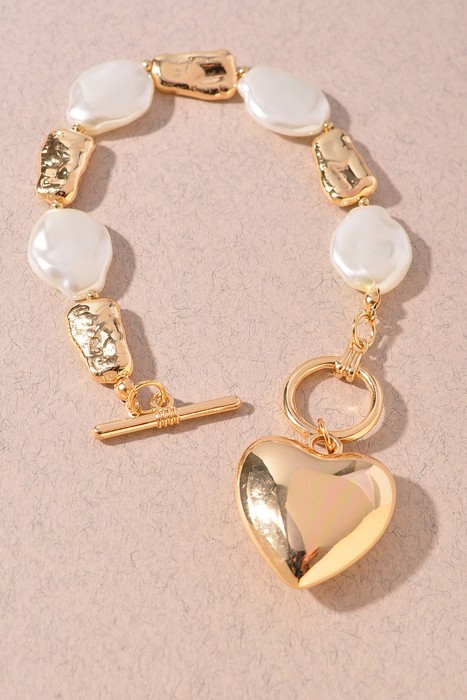 Heart Pendant Pearl & Gold Link Bracelet