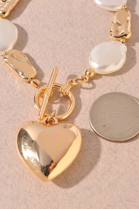 Heart Pendant Pearl & Gold Link Bracelet
