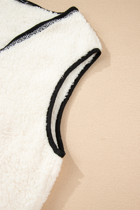 MY DREAM LIFE | Sherpa Contrast Trim Patch Pocket Cartridge Toggle Button Vest