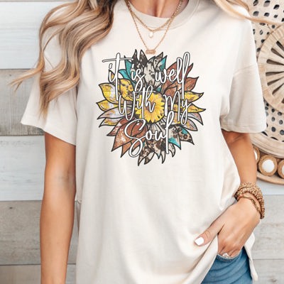 It Is Well With My Soul Sunflower - Graphic Tee Boho Floral Christian Faith Shirt Vintage Distressed Inspirational T-Shirt