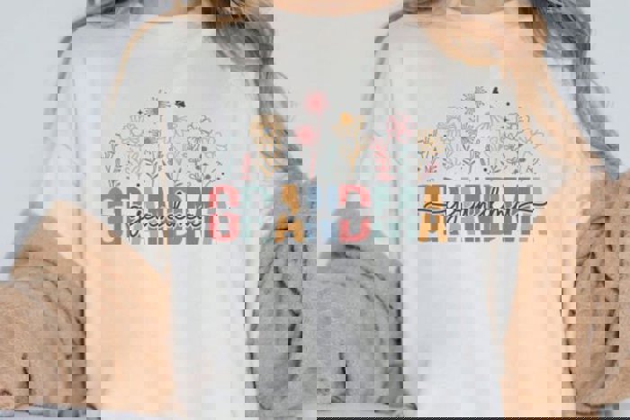 Grandma Flowers Boho Graphic Tee – Retro Floral Grandma Shirt, Mother’s Day Gift, Vintage Boho Style Top