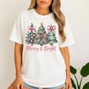  Merry and Bright Christmas Trees Graphic Tee – Festive Holiday Shirt with Leopard and Pink Bows, Cute Winter Top, Cozy Gift for Women