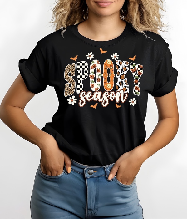 Retro Spooky Season Graphic Tee – Halloween Fall Shirt with Leopard and Checkered Print, Vintage Pumpkin Bat Design, Cute Festive Autumn Top