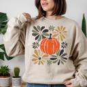  Boho Floral Pumpkin Fall Green - Retro Crew Neck Sweatshirt, Neutral Autumn Daisy Top, Cozy Harvest Shirt, Cute Thanksgiving Outfit for Women