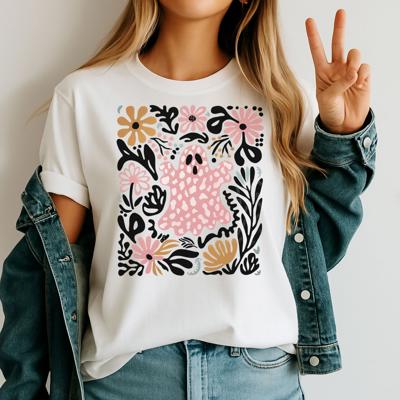 Floral Ghost Boho Pink Halloween Graphic Tee – Cute Spooky Season Aesthetic T-Shirt