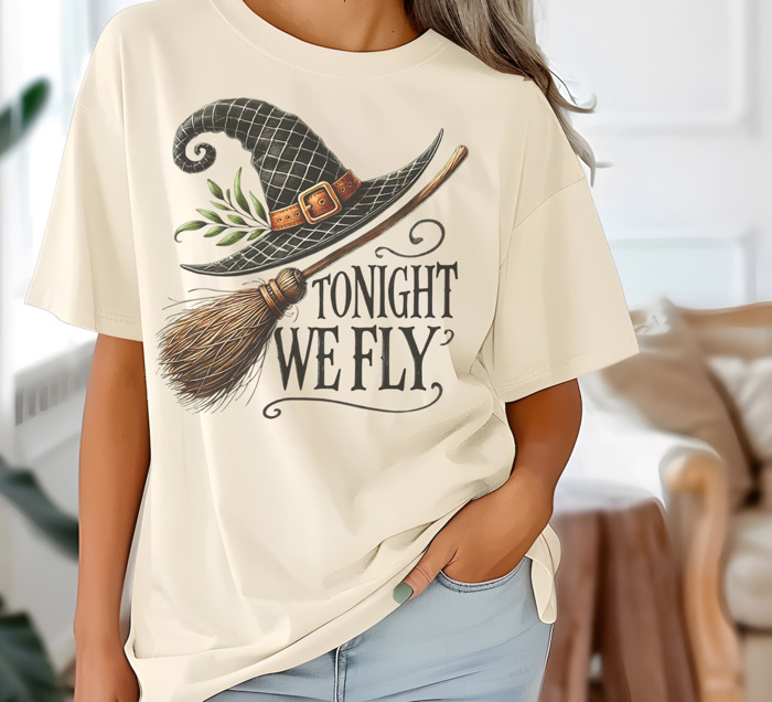 Tonight We Fly- Halloween Witches Graphic Tee Spooky Vintage Witchy T-Shirt for Women Fall Cozy Costume Outfit