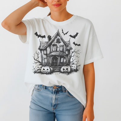 Vintage Haunted House Halloween Graphic Tee Spooky Pumpkin Bat Shirt Gothic Scary Fall T-Shirt Trick or Treat Top
