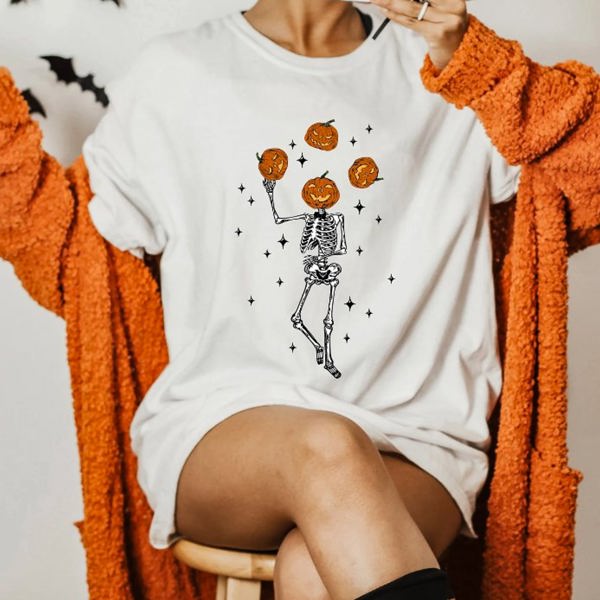 Skeleton Juggling Jack-O-Lanterns Tee