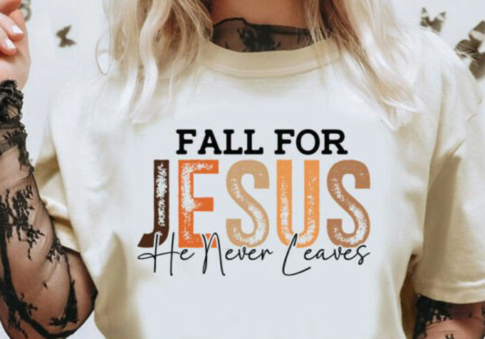 Fall for Jesus He Never Leaves Graphic Tee Christian Faith Autumn Pumpkin Shirt for Women