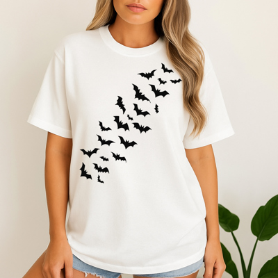 Vintage Halloween Bats Graphic Tee Spooky Flying Bat Shirt Scary Fall Costume Top Gothic Witchy Aesthetic T-Shirt
