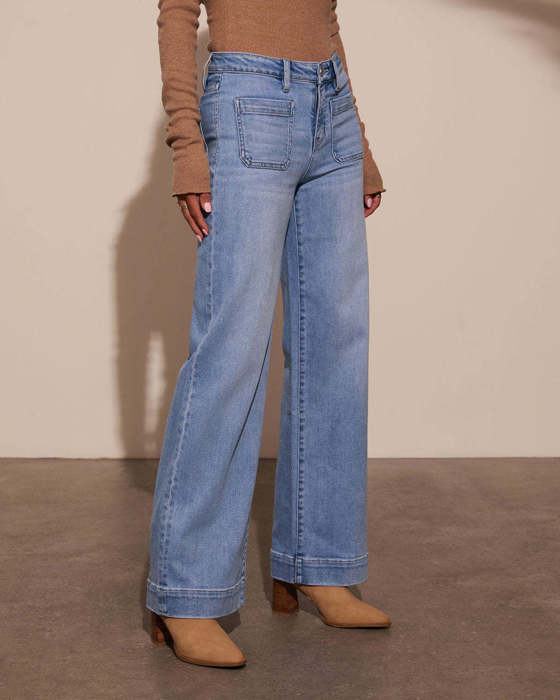 Wide Leg Pocketed High Waist Jeans