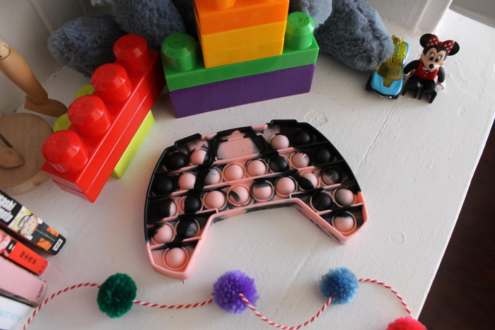 Bubbles Pop It Toy Controller