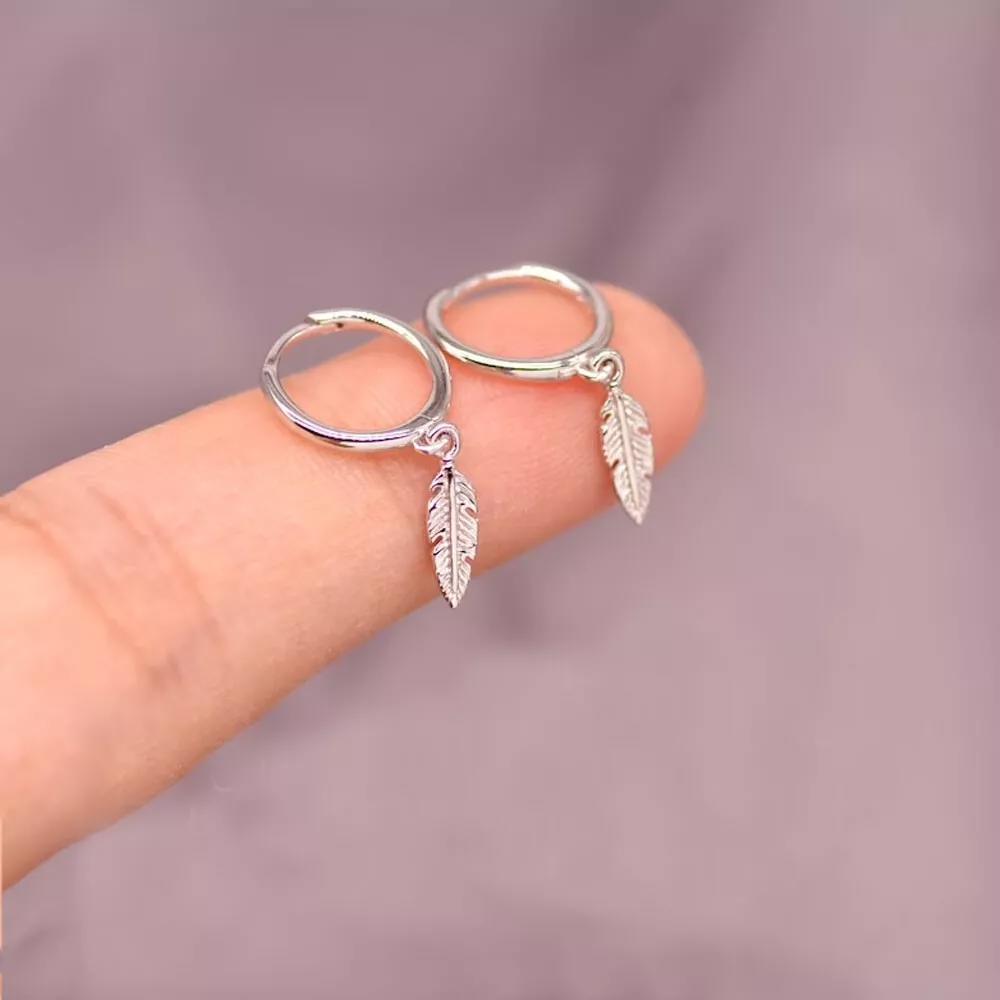 Dainty Feather Earrings 925 Sterling Silver Women Small Hoop Minimalist Earrings