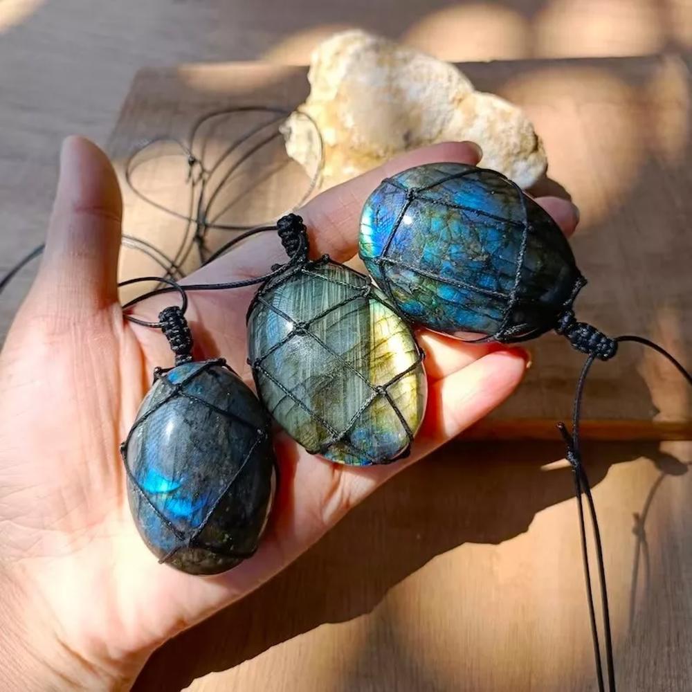 Dragons Heart Labradorite Pendant Healing Meditation Reiki Women Men Necklace