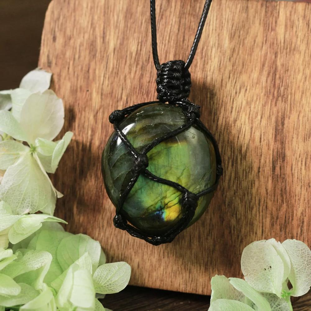 Dragons Heart Labradorite Pendant Healing Meditation Reiki Women Men Necklace