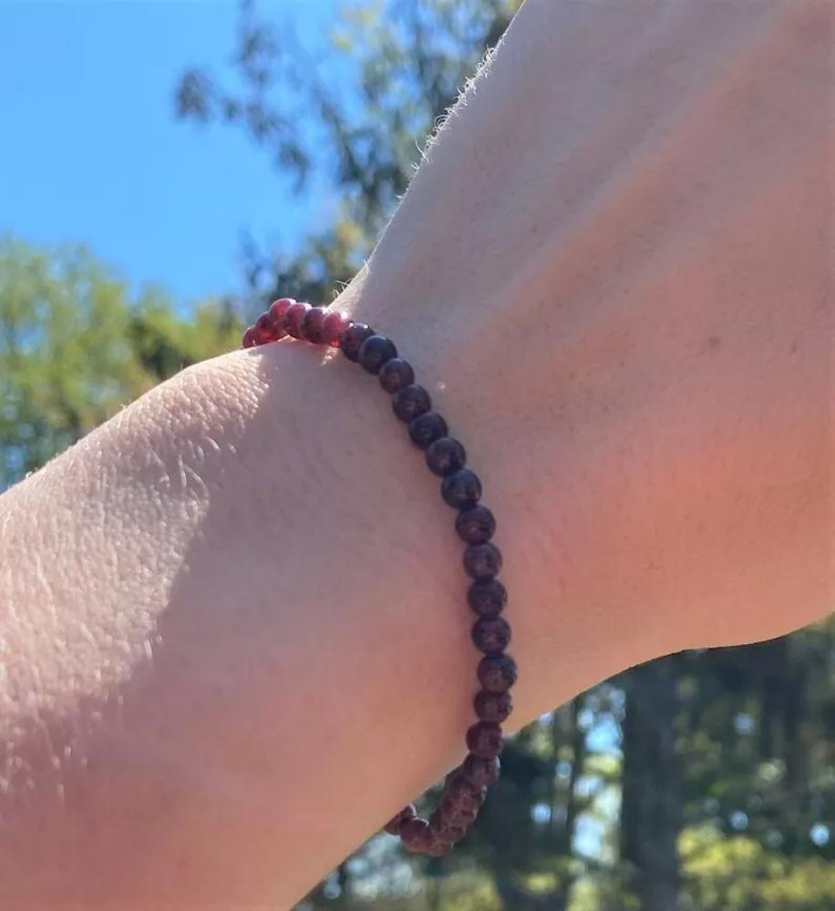 Dainty Garnet Gemstone Beads Healing Reiki Chakra Grounding Women Bracelet Gifts