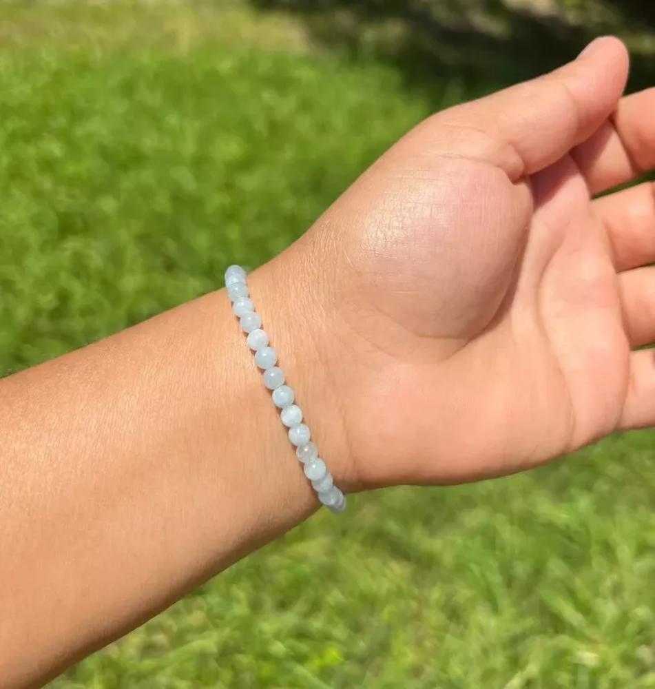 Natural Aquamarine 4mm Beaded Crystal Healing Reiki Stretch Handmade Bracelet