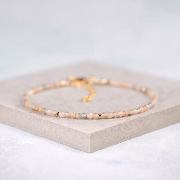 Minimalist Sunstone Peach Crystal Beads Healing Balance Dainty Women Bracelet