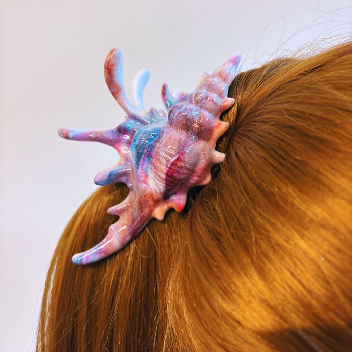 Realistic Conch Shell Hair Claw in Mermaid Colors | Claw Clip Hair Accessories