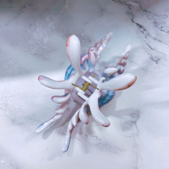 Realistic Conch Shell Hair Claw in Mermaid Colors | Claw Clip Hair Accessories