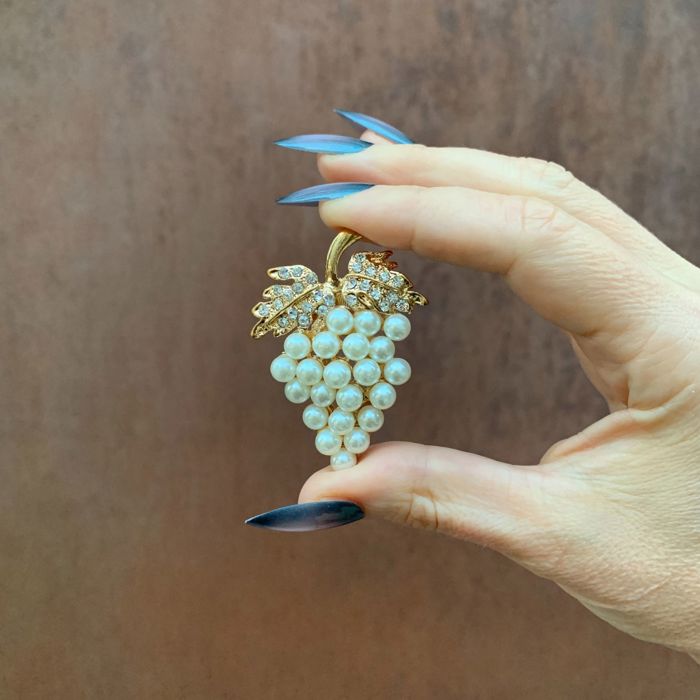 Classic Brooch Collection with Gem Embellishments Metal Alloy [8+ Style Options]