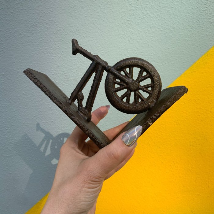 Cast Iron Bike Bookends Set of 2 | Decorative Brown Bicycle Bookshelf Stand Support Brace Holder