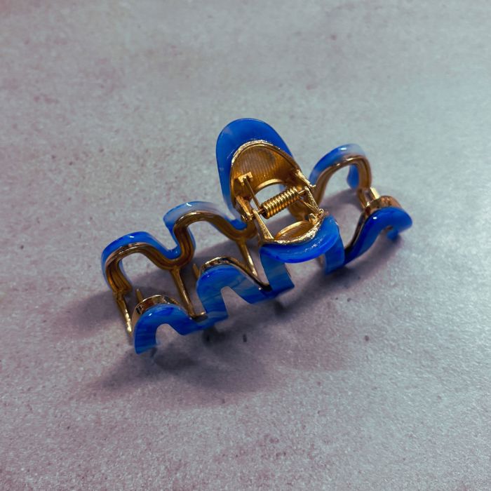 '80s Squiggle in Azure Sky Hair Clip | Claw Clip Hair Accessories