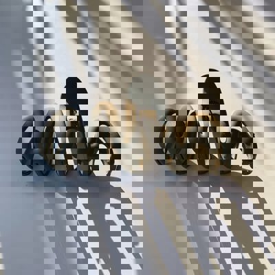 '80s Squiggle in Professional Khaki Hair Clip | Claw Clip Hair Accessories