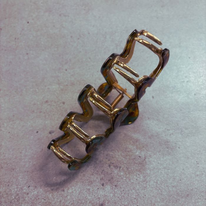 '80s Squiggle in Tortoise Sage Hair Clip | Claw Clip Hair Accessories