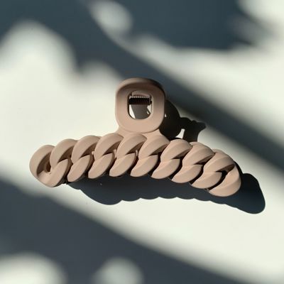 The Chain in Toasted Marshmallow Hair Clip| Claw Clip Hair Accessories