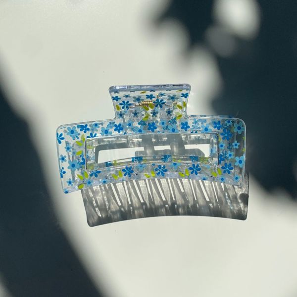 Velvet Claws Hair Clip | The Crystal in Blue Flowers