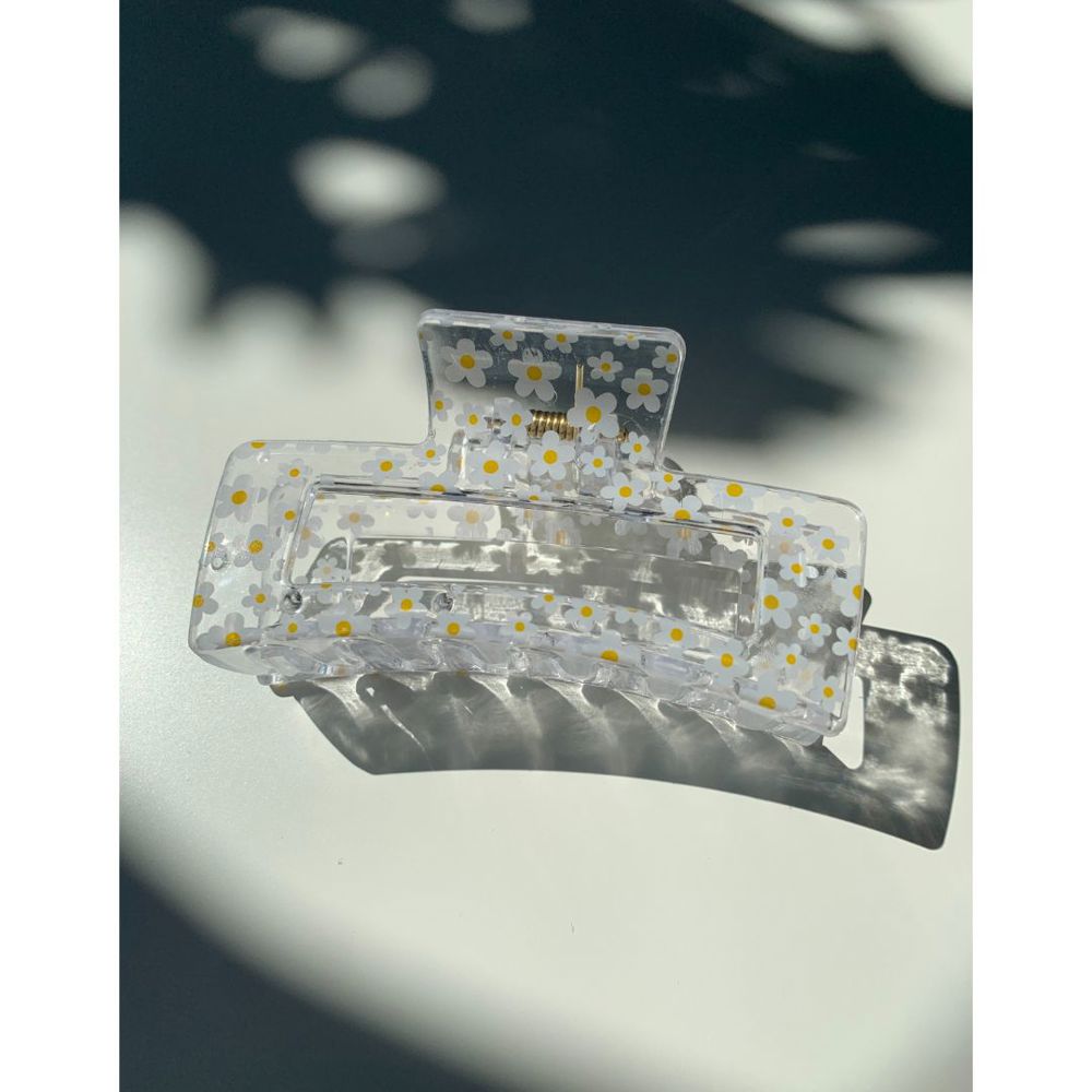 Velvet Claws Hair Clip | The Crystal in Daisy