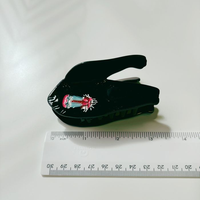 Mandrill Ape Hair Claw in Black | Claw Clip Hair Accessories