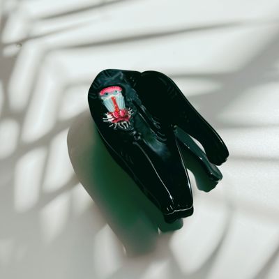 Mandrill Ape Hair Claw in Black | Claw Clip Hair Accessories