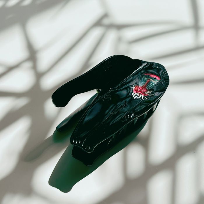 Mandrill Ape Hair Claw in Black | Claw Clip Hair Accessories