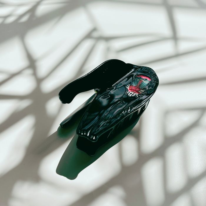 Mandrill Ape Hair Claw in Black | Claw Clip Hair Accessories