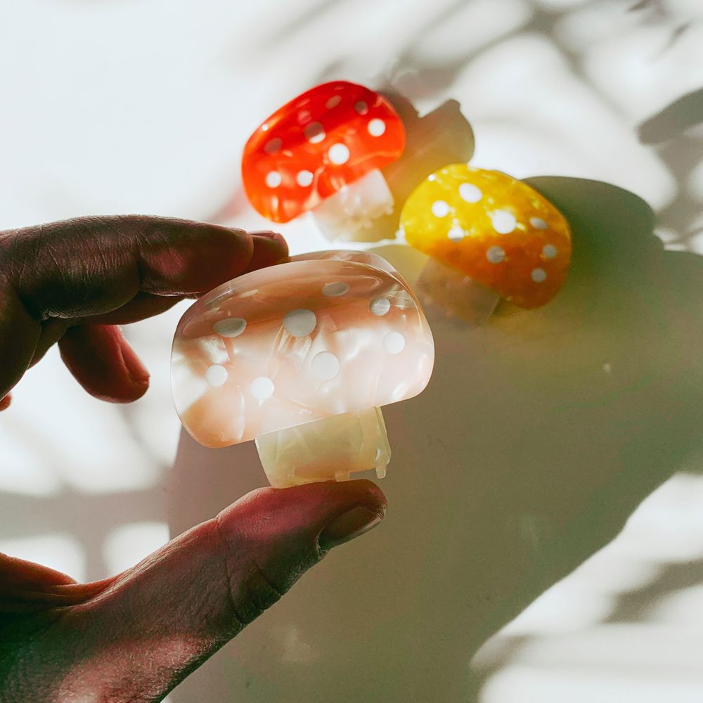 Set of 3 Velvet Claws Mini Mushroom Hair Clips in Velvet Travel Bag