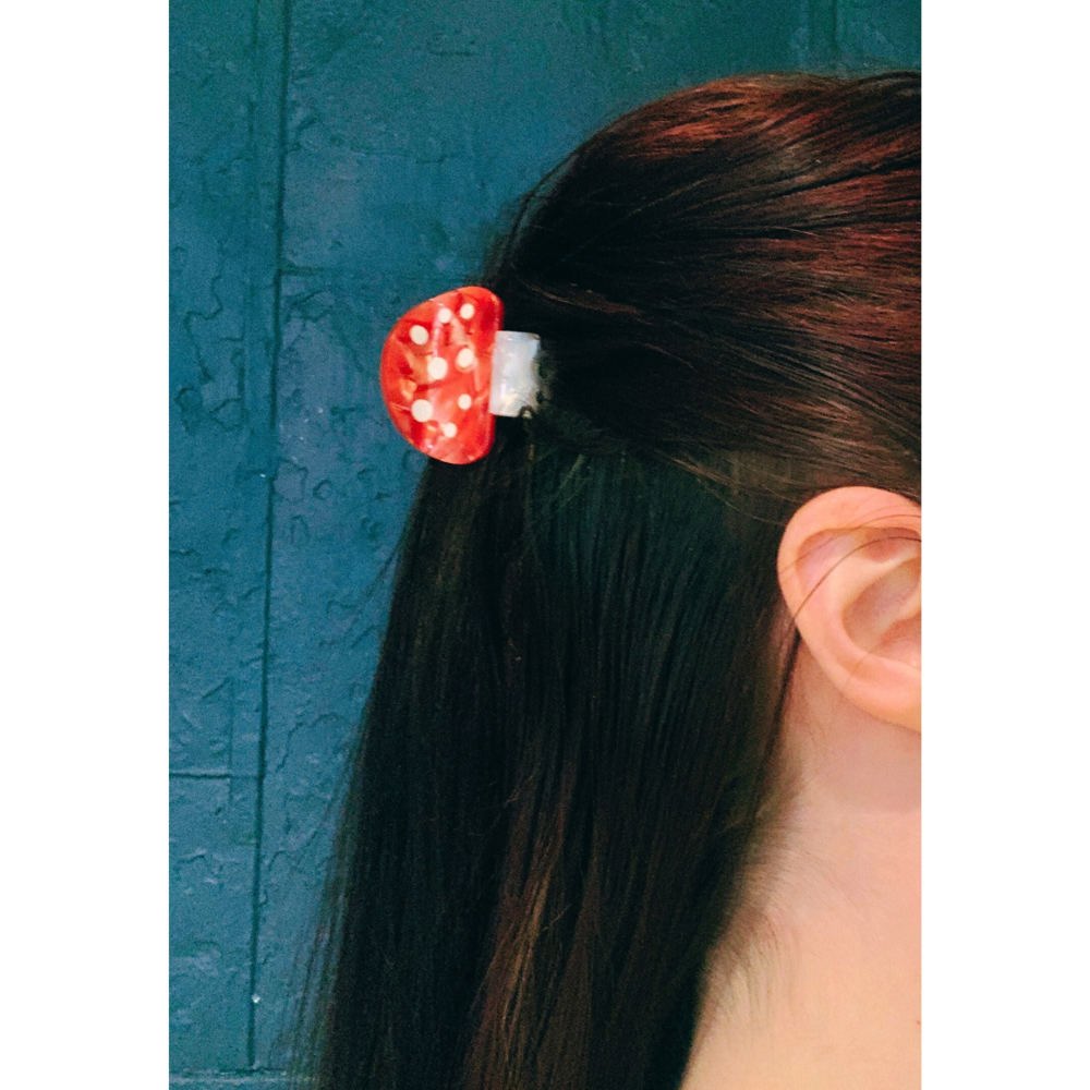 Velvet Claws Mini Mushroom Hair Clip in Red